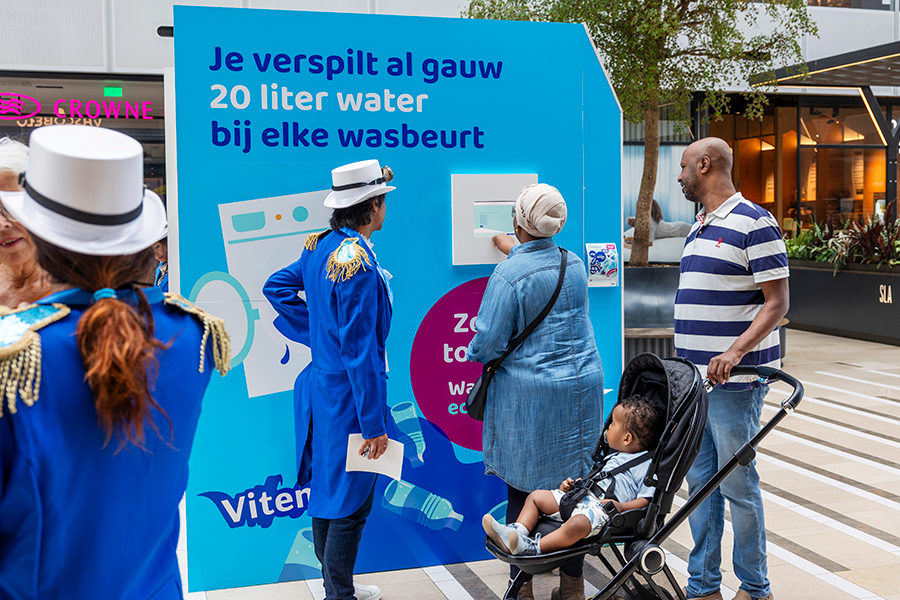 Mensen ontdekken hoeveel drinkwater zij ongemerkt verspillen