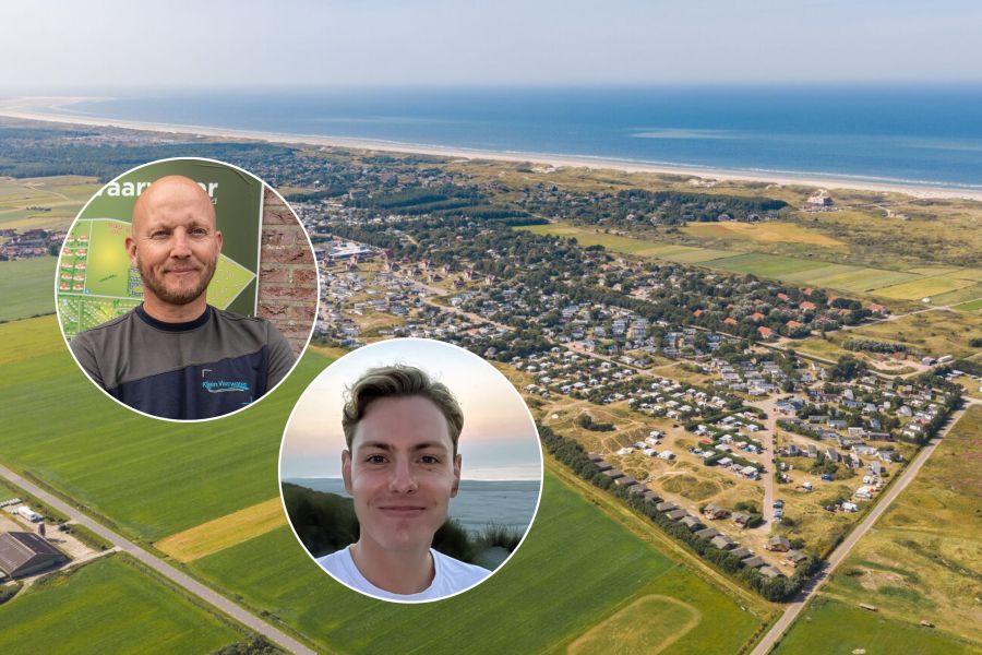 Twee mannen bij luchtfoto camping 