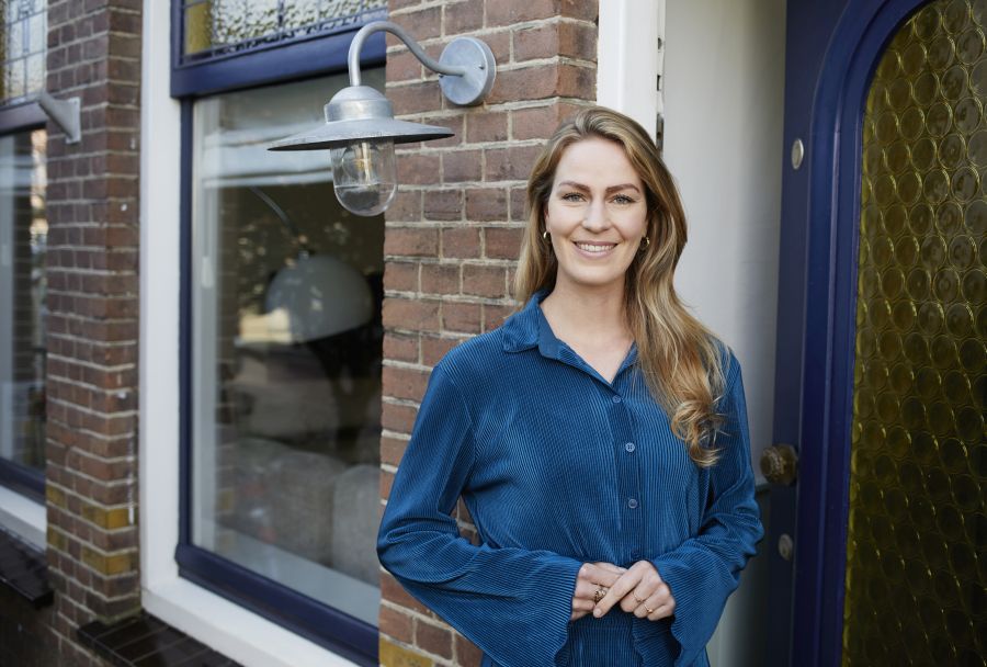 Gedragsexpert Loes Kievitsbosch voor haar huis